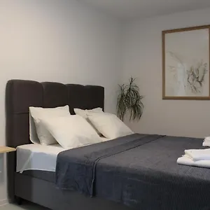 Boki Apartman Pag Town