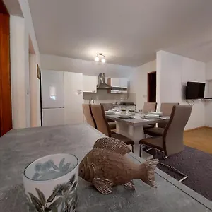 Sofija Apartman Vir
